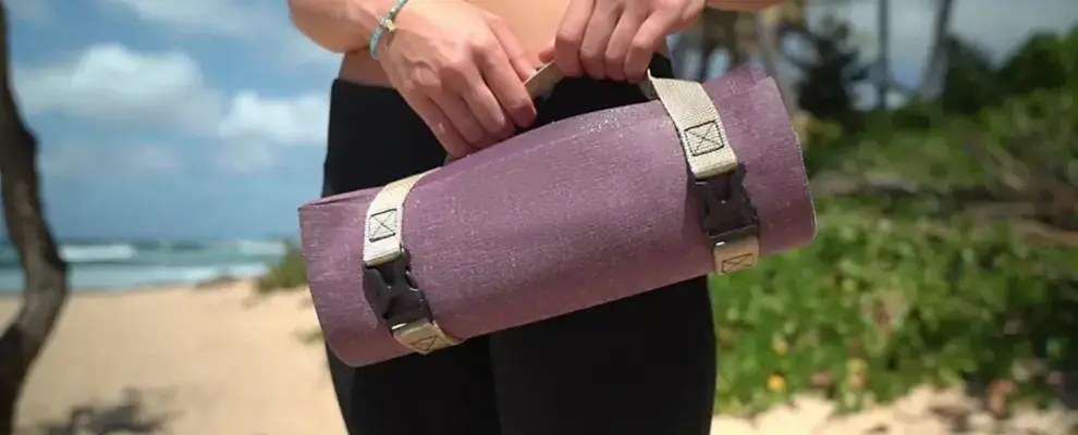 Complete-Guide-to-Choosing-the-Best-Travel-Yoga-Mat